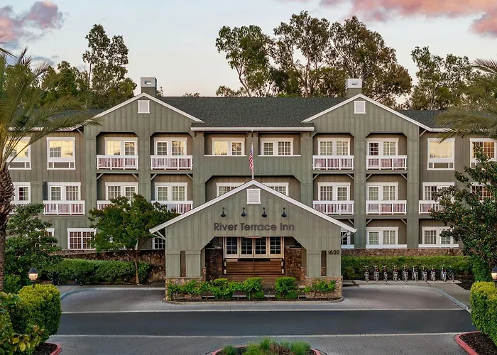 Kid friendly hotel River Terrace Inn